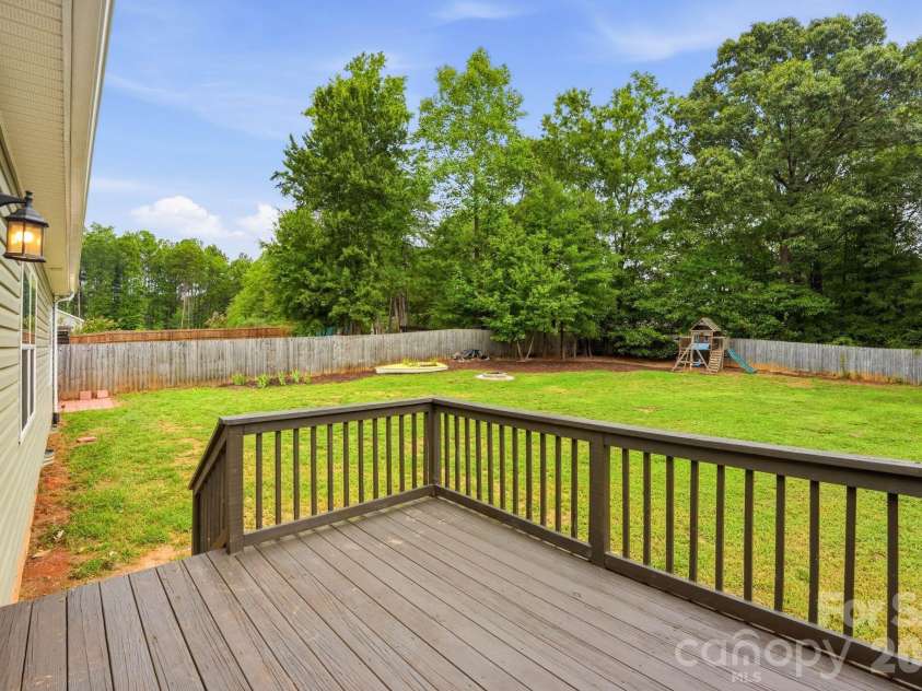 4888 Slanting Bridge Road, Sherrills Ford, NC 28673.  MLS# CAR4409082, YatesRealty ID 40989. 