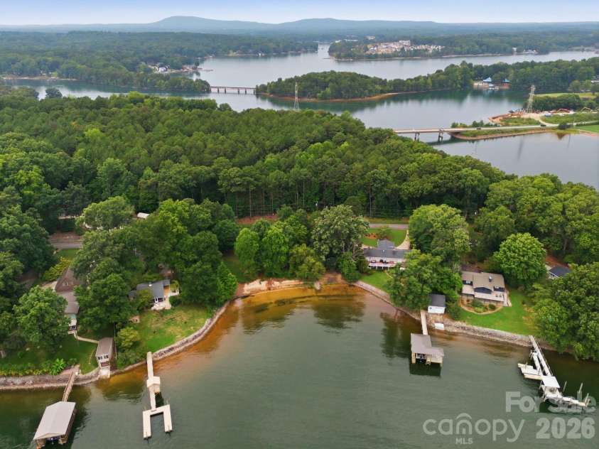 4888 Slanting Bridge Road, Sherrills Ford, NC 28673.  MLS# CAR4409082, YatesRealty ID 40989. 