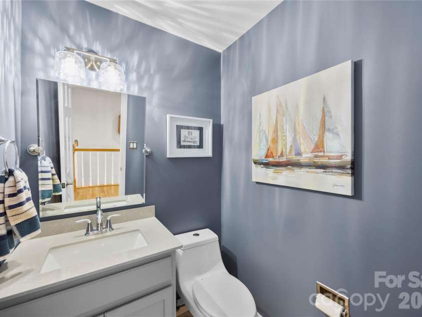 1419 Stoneyridge Drive, Charlotte, NC 28214.  MLS# CAR4343097, YatesRealty ID 4099. 