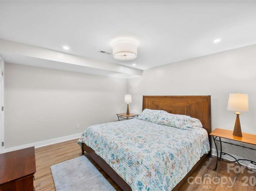 1419 Stoneyridge Drive, Charlotte, NC 28214.  MLS# CAR4343097, YatesRealty ID 4099. 