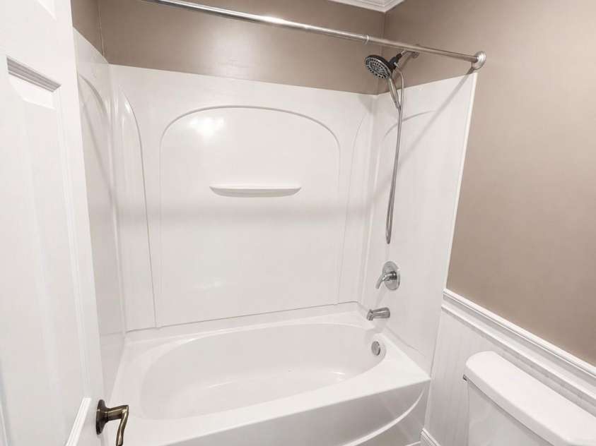 131 Elba Drive, Mooresville, NC 28115.  MLS# CAR4403487, YatesRealty ID 40991. 