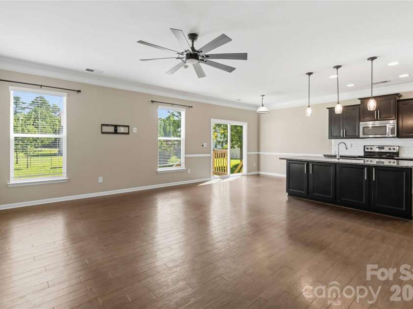 217 Hydrangea Drive, Clover, SC 29710.  MLS# CAR4398603, YatesRealty ID 40992. 
