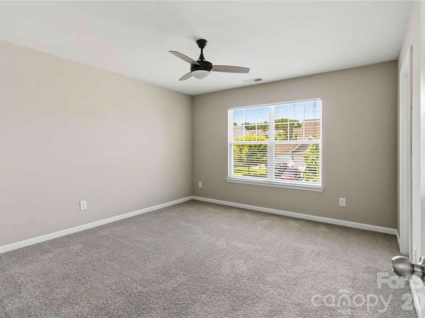 217 Hydrangea Drive, Clover, SC 29710.  MLS# CAR4398603, YatesRealty ID 40992. 