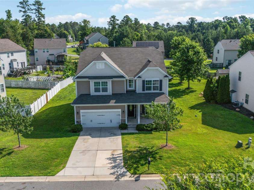 217 Hydrangea Drive, Clover, SC 29710.  MLS# CAR4398603, YatesRealty ID 40992. 