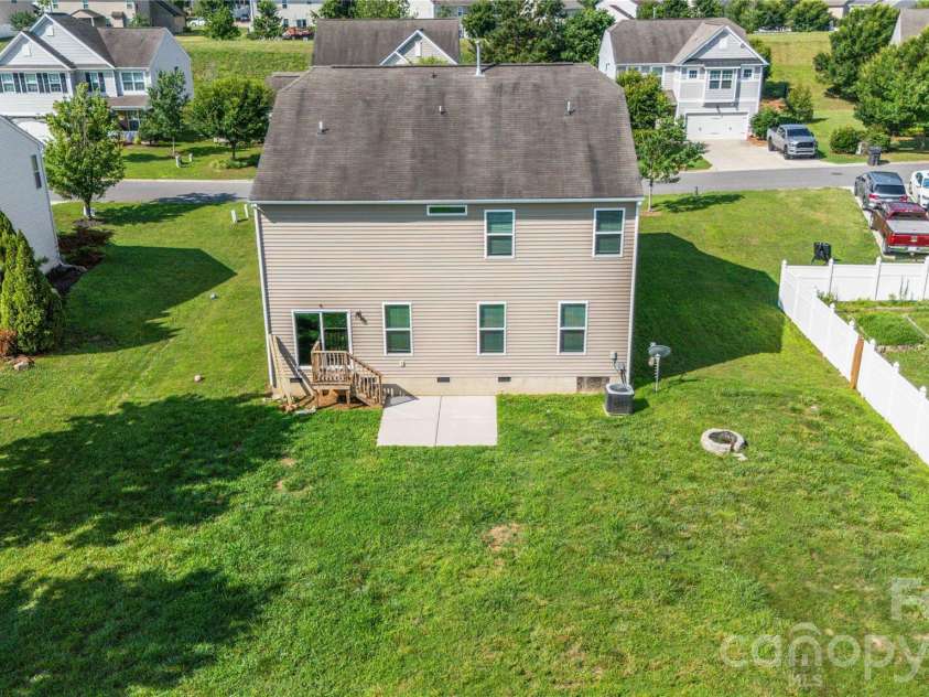 217 Hydrangea Drive, Clover, SC 29710.  MLS# CAR4398603, YatesRealty ID 40992. 