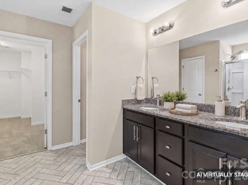 217 Hydrangea Drive, Clover, SC 29710.  MLS# CAR4398603, YatesRealty ID 40992. 