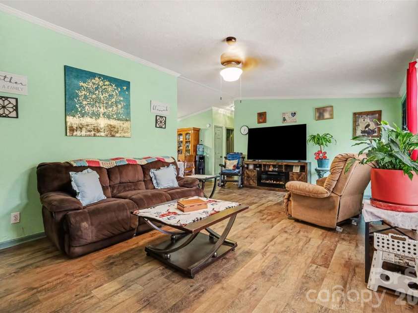 1756 Martin Road, Kings Mountain, NC 28086.  MLS# CAR4406876, YatesRealty ID 40993. 