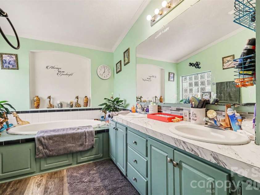1756 Martin Road, Kings Mountain, NC 28086.  MLS# CAR4406876, YatesRealty ID 40993. 