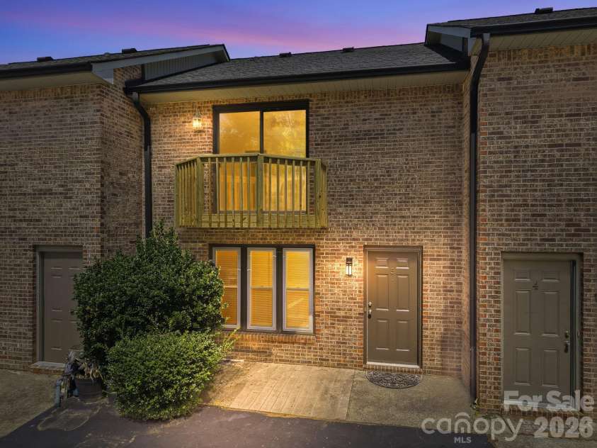 5 Country Gardens Drive, Fletcher, NC 28732.  MLS# CAR4406655, YatesRealty ID 40994. 