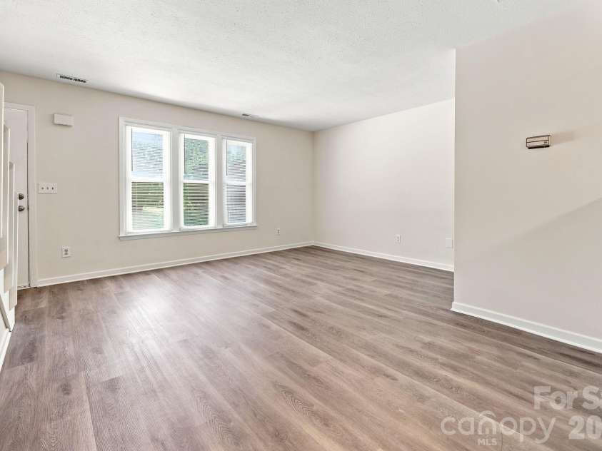 5 Country Gardens Drive, Fletcher, NC 28732.  MLS# CAR4406655, YatesRealty ID 40994. 