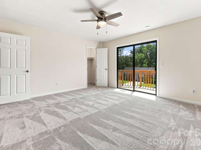 5 Country Gardens Drive, Fletcher, NC 28732.  MLS# CAR4406655, YatesRealty ID 40994. 