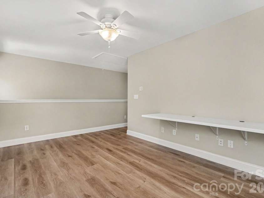 9228 Seamill Road, Charlotte, NC 28278.  MLS# CAR4404827, YatesRealty ID 40995. 