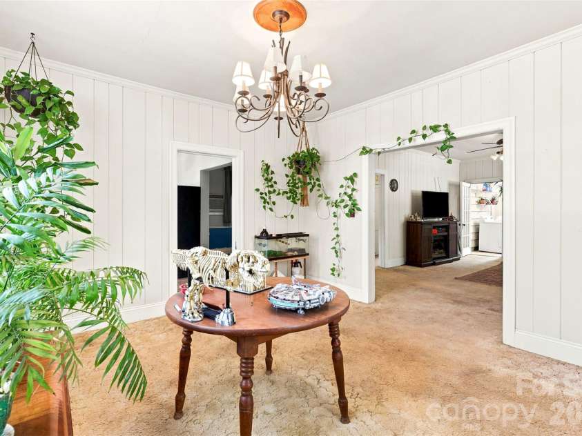 704 Washington Street, Shelby, NC 28150.  MLS# CAR4407611, YatesRealty ID 40996. Diningroom