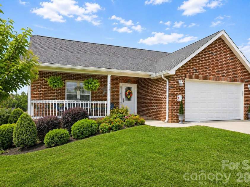 117 Richmond Court, Spindale, NC 28160.  MLS# CAR4408168, YatesRealty ID 40997. 