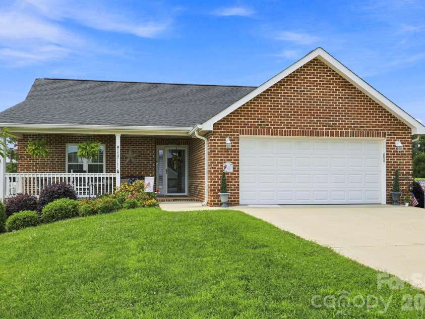117 Richmond Court, Spindale, NC 28160.  MLS# CAR4408168, YatesRealty ID 40997. 