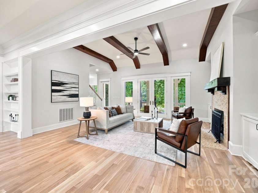 121 Brawley Harbor Place, Mooresville, NC 28117.  MLS# CAR4406022, YatesRealty ID 40998. 