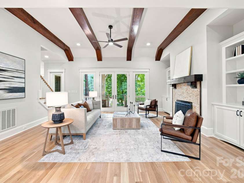 121 Brawley Harbor Place, Mooresville, NC 28117.  MLS# CAR4406022, YatesRealty ID 40998. 