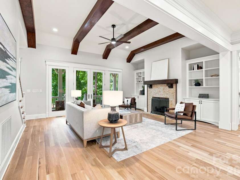 121 Brawley Harbor Place, Mooresville, NC 28117.  MLS# CAR4406022, YatesRealty ID 40998. 