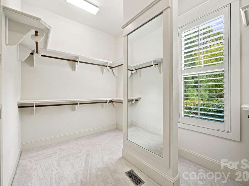 121 Brawley Harbor Place, Mooresville, NC 28117.  MLS# CAR4406022, YatesRealty ID 40998. 
