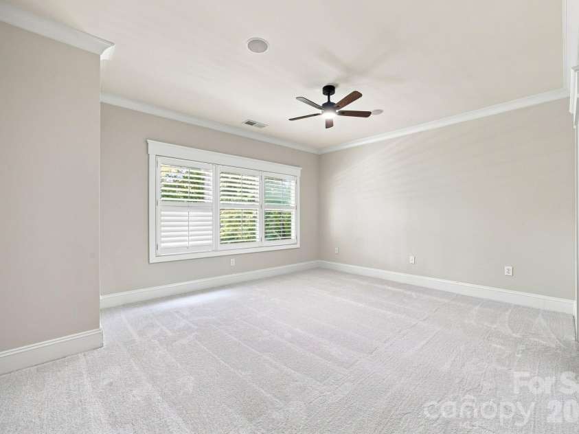 121 Brawley Harbor Place, Mooresville, NC 28117.  MLS# CAR4406022, YatesRealty ID 40998. 