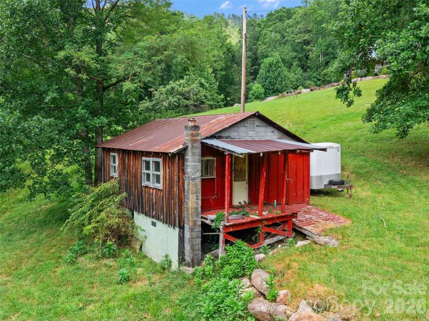 2216 Beans Creek Road, Bakersville, NC 28705.  MLS# CAR4385995, YatesRealty ID 41. 