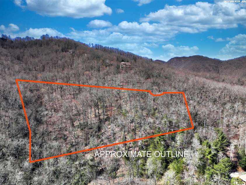 28 Spruce Lane, Zirconia, NC 28790.  MLS# CAR4029224, YatesRealty ID 41. 