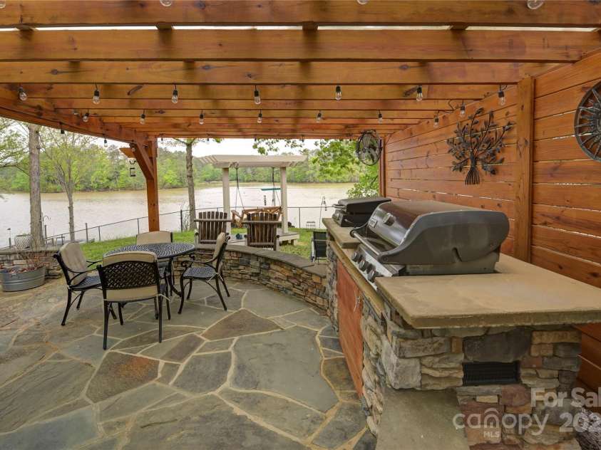 2075 Great North Road, Winnsboro, SC 29180.  MLS# CAR4249028, YatesRealty ID 410. 