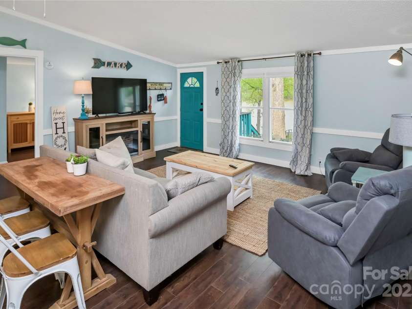 2075 Great North Road, Winnsboro, SC 29180.  MLS# CAR4249028, YatesRealty ID 410. 