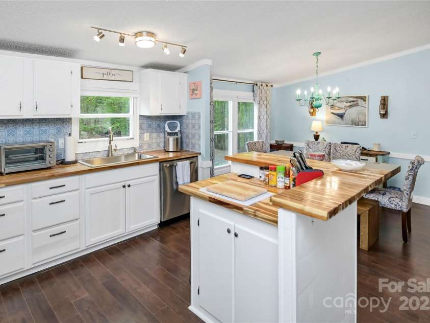 2075 Great North Road, Winnsboro, SC 29180.  MLS# CAR4249028, YatesRealty ID 410. 