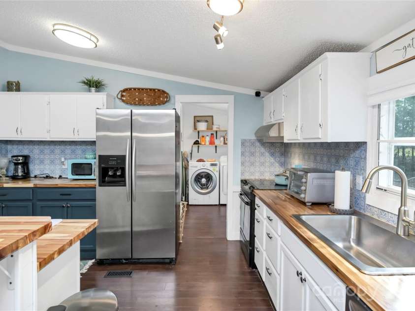 2075 Great North Road, Winnsboro, SC 29180.  MLS# CAR4249028, YatesRealty ID 410. 