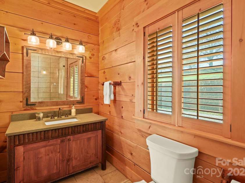 584 Grey Fox Ridge, Banner Elk, NC 28604.  MLS# CAR4315147, YatesRealty ID 410. 