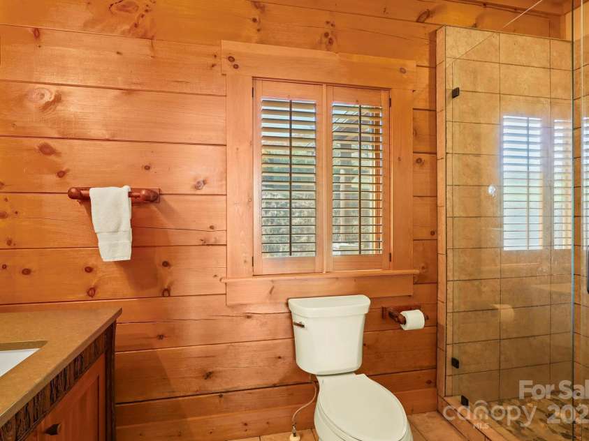 584 Grey Fox Ridge, Banner Elk, NC 28604.  MLS# CAR4315147, YatesRealty ID 410. 