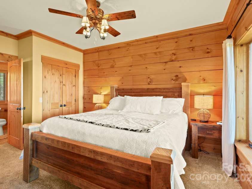 584 Grey Fox Ridge, Banner Elk, NC 28604.  MLS# CAR4315147, YatesRealty ID 410. 