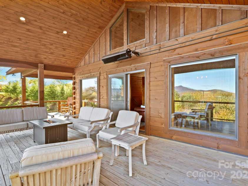 584 Grey Fox Ridge, Banner Elk, NC 28604.  MLS# CAR4315147, YatesRealty ID 410. 