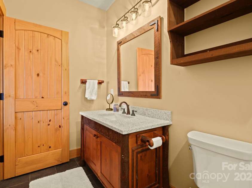 584 Grey Fox Ridge, Banner Elk, NC 28604.  MLS# CAR4315147, YatesRealty ID 410. 