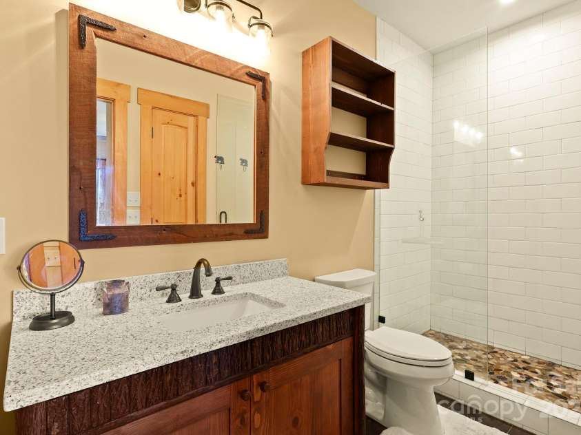 584 Grey Fox Ridge, Banner Elk, NC 28604.  MLS# CAR4315147, YatesRealty ID 410. 