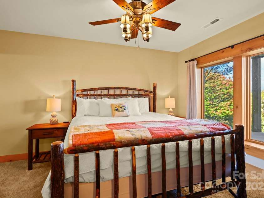 584 Grey Fox Ridge, Banner Elk, NC 28604.  MLS# CAR4315147, YatesRealty ID 410. 