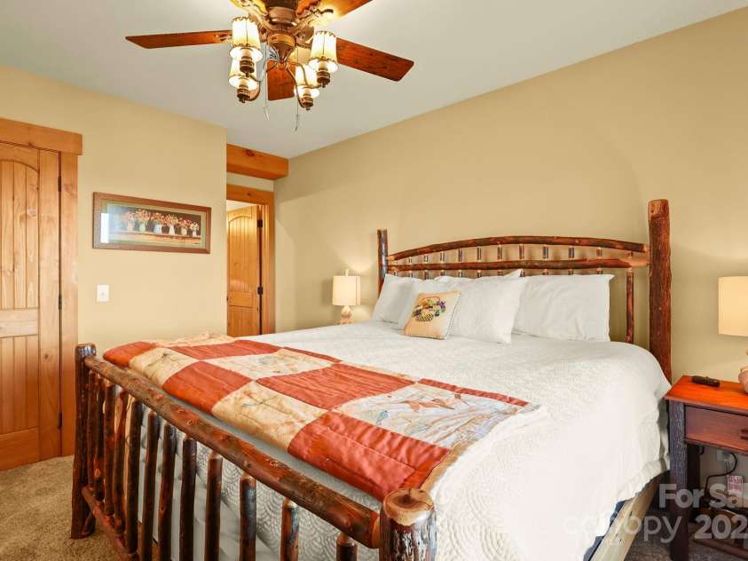 584 Grey Fox Ridge, Banner Elk, NC 28604.  MLS# CAR4315147, YatesRealty ID 410. 