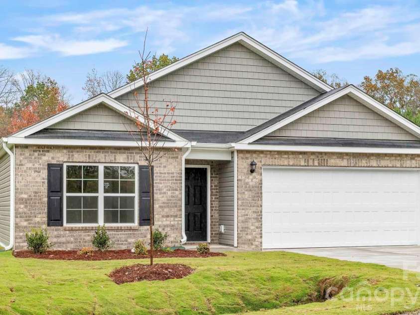 401 Owens Ridge Way, Lexington, NC 27292.  MLS# CAR4344684, YatesRealty ID 4100. *Photos are of model home and are for representational purposes only 