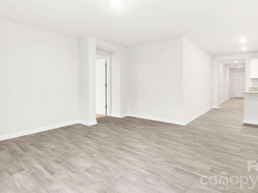 401 Owens Ridge Way, Lexington, NC 27292.  MLS# CAR4344684, YatesRealty ID 4100. *Photos are of model home and are for representational purposes only 