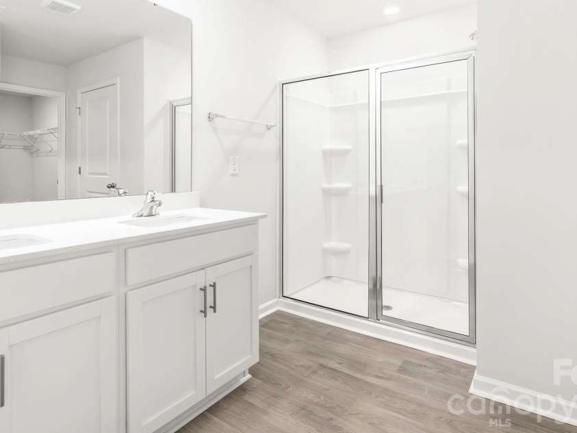 401 Owens Ridge Way, Lexington, NC 27292.  MLS# CAR4344684, YatesRealty ID 4100. *Photos are of model home and are for representational purposes only 