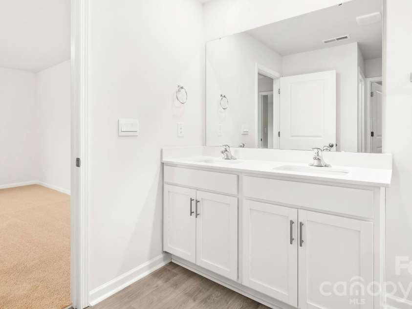 401 Owens Ridge Way, Lexington, NC 27292.  MLS# CAR4344684, YatesRealty ID 4100. *Photos are of model home and are for representational purposes only 