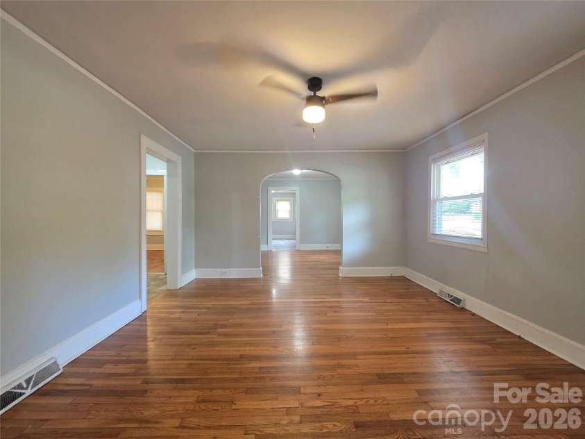 5120 Elder Avenue, Charlotte, NC 28205.  MLS# CAR4406900, YatesRealty ID 41000. 