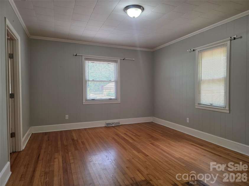 5120 Elder Avenue, Charlotte, NC 28205.  MLS# CAR4406900, YatesRealty ID 41000. 