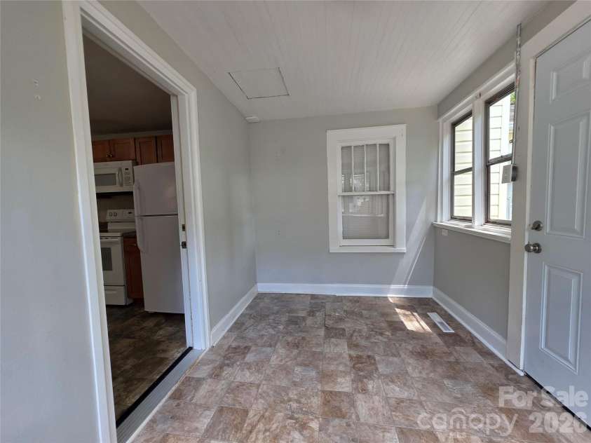 5120 Elder Avenue, Charlotte, NC 28205.  MLS# CAR4406900, YatesRealty ID 41000. 
