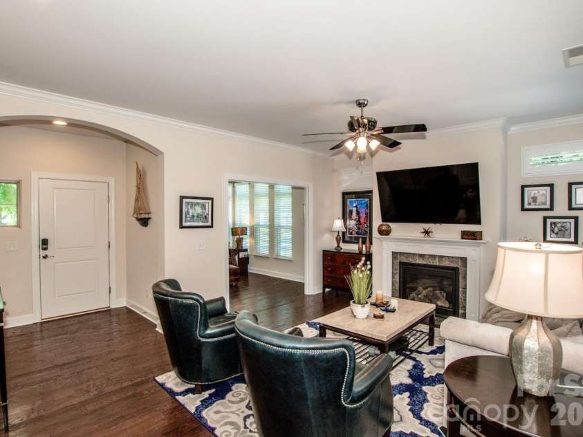 147 Brawley Point Circle, Mooresville, NC 28117.  MLS# CAR4408444, YatesRealty ID 41002. 