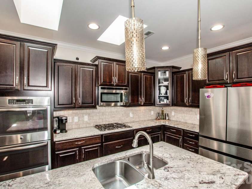 147 Brawley Point Circle, Mooresville, NC 28117.  MLS# CAR4408444, YatesRealty ID 41002. 