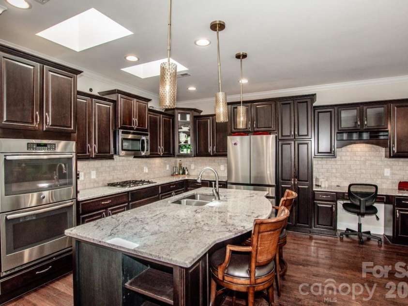 147 Brawley Point Circle, Mooresville, NC 28117.  MLS# CAR4408444, YatesRealty ID 41002. 