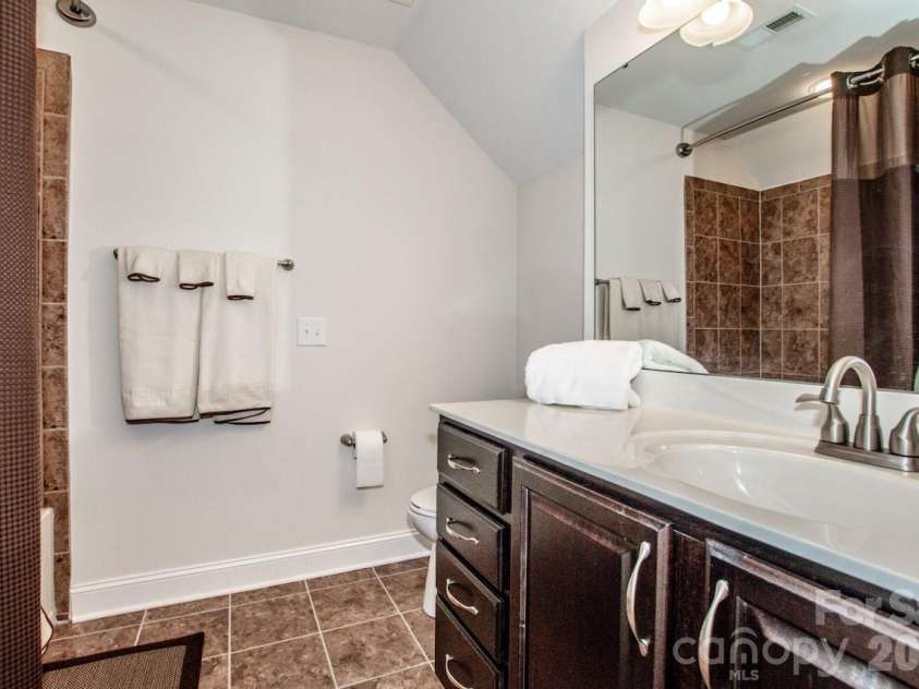 147 Brawley Point Circle, Mooresville, NC 28117.  MLS# CAR4408444, YatesRealty ID 41002. 
