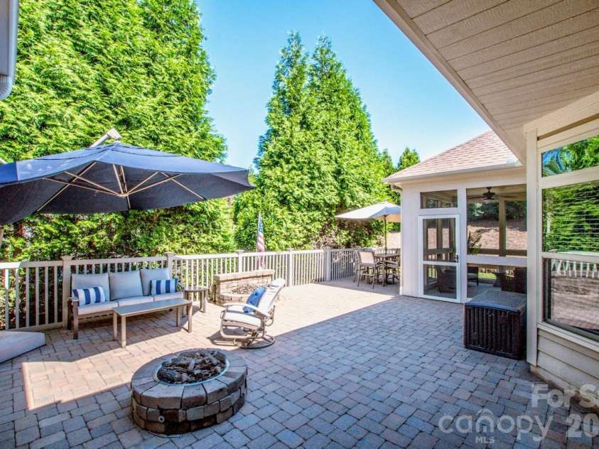 147 Brawley Point Circle, Mooresville, NC 28117.  MLS# CAR4408444, YatesRealty ID 41002. 